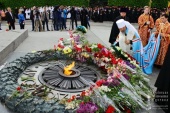 Митрополит Киевский и всея Украины Онуфрий совершил литию по погибшим в Великой Отечественной войне