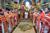 De ziua pomenirii sfântului ierarh Nicolae Întâistătătorul Bisericii Ortodoxe Ruse a condus Liturghia la biserica din satul natal în Bucovina