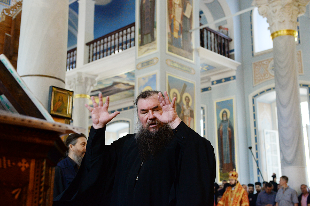 Визит Святейшего Патриарха Кирилла в Грецию. Литургия в Старом Русике на Афоне