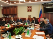 Reprezentanții departamentelor sinodale ale Patriarhiei Moscovei au luat parte la ședința Grupului interfracționar de deputați pentru apărarea valorilor creștine