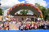 В Шахтинской епархии прошел фестиваль творчества детей-инвалидов «Дети Солнца»