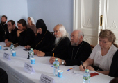 Probleme ale slujirii bisericești de voluntariat au fost discutate în cadrul unei mese rotunde la Moscova