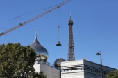 Відбулася установка чотирьох малих куполів на споруджуваний Троїцький собор у Парижі