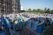 В праздник Свенской иконы Божией Матери состоялся крестный ход по центру Брянска