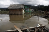 Сотрудники Синодального отдела по благотворительности оказывают помощь пострадавшим в зоне затопления в Приморье