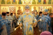В праздник Покрова Пресвятой Богородицы Патриарший экзарх всея Беларуси совершил Литургию в Покровском храме Минска