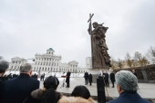 Святіший Патріарх Кирил освятив пам'ятник святому рівноапостольному князеві Володимиру на Боровицькій площі в Москві
