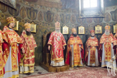 Întâistătătorul Bisericii Ortodoxe din Ucraina a săvârșit Liturghia în Lavra Pecerska din Kiev