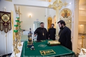 Conducătorul Direcției Patriarhiei Moscovei pentru instituțiile din străinătate a vizitat biserica rusă din peninsula Arabia