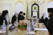 Întâistătătorul Bisericii Ortodoxe Ruse s-a întâlnit cu Sanctitatea Sa Patriarhul Serbiei Irineu