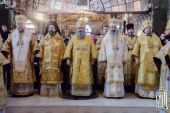 Представники Константинопольської і Румунської Православних Церков звершили Літургію в Києво-Печерській лаврі