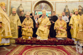 Întâistătătorul Bisericii Ortodoxe din Ucraina a condus solemnitățile cu prilejul aniversării a 20 de ani de la crearea mănăstirii „Intrarea în biserică a Maicii Domnului” din Kiev