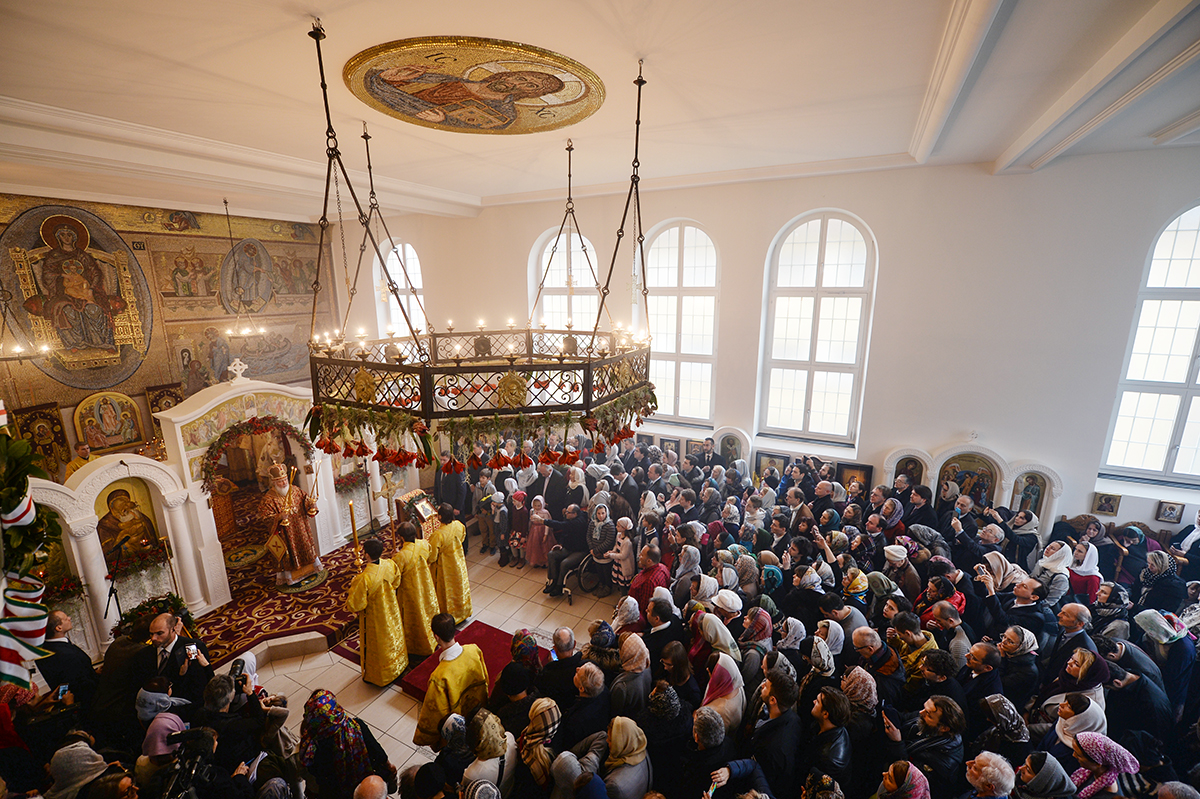 Vizita Patriarhului la Eparhia de Korsun. Liturghia la biserica „Învierea lui Hristos” din Zürich