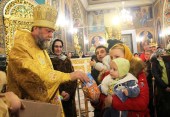 Более 400 детей из столицы Молдавии посетили Литургию в Рождественском соборе Кишинева в день святителя Николая