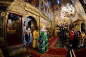 De ziua pomenirii Sfântului Ierarh al Moscovei Petru Întâistătătorul Bisericii Ortodoxe Ruse a săvârșit Liturghia în catedrala „Adormirea Maicii Domnului” din Kremlin, or. Moscovsa