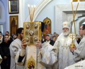 В навечерие Рождества Христова Патриарший экзарх всея Беларуси совершил Литургию в Свято-Духовом кафедральном соборе Минска