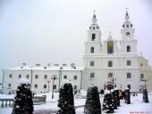 În ajunul Botezului Domnului exarhul Patriarhal al întregii Belarus a săvârșit Liturghia și marea sfințire a apei la catedrala „Sfântul Duh” din Minsk