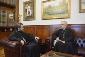 Președintele Departamentului pentru relațiile externe bisericești s-a întâlnit cu parohul provizoriu al parohiei din Moscova a Bisericii Angliei