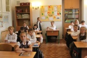 O școală ortodoxă pentru copiii din familiile numeroase cu venituri mici s-a pomenit în prag de lichidare