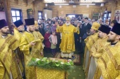 Патриарший экзарх всея Беларуси совершил Литургию в храме в честь святителя Николая Японского города Минска