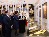 Sanctitatea Sa Patriarhul Chiril și ministrul culturii al Federației Ruse V.R. Medinskii au luat parte la inaugurarea expoziției „Distincțiile Bisericii Ortodoxe Ruse”