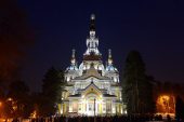 В Алма-Ате торжественно запустили ночную подсветку Вознесенского кафедрального собора