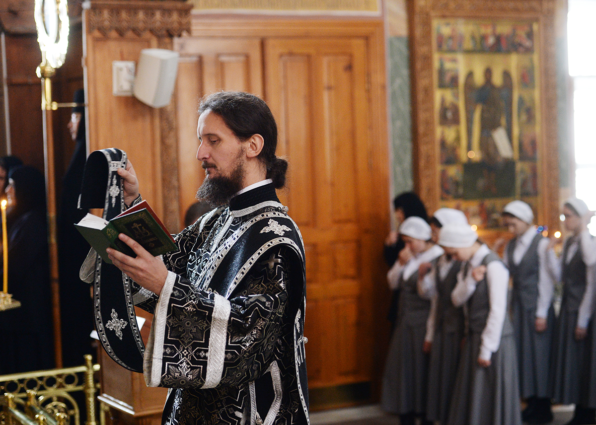 Патриаршее служение во вторник первой седмицы Великого поста в Покровском ставропигиальном монастыре в Хотькове