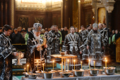 În ziua de Vineri a Primei Săptămâni din Postul Mare Sanctitatea Sa Patriarhul Chiril a săvârșit Liturghia Darurilor mai Înainte Sfințite în catedrala „Hristos Mântuitorul”, or. Moscova