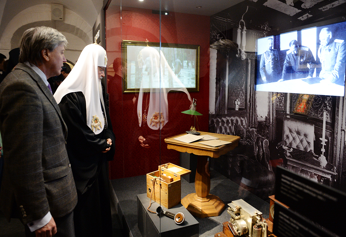 Посещение Святейшим Патриархом Кириллом выставки «Державная заступница России» в Коломенском