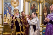 Патриарший экзарх всея Беларуси в Неделю 4-ю Великого поста совершил Литургию в Свято-Духовом кафедральном соборе Минска