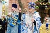 Предстоятель Украинской Православной Церкви совершил Божественную литургию в храме в честь Благовещения Пресвятой Богородицы в Киеве