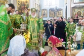 В праздник Входа Господня в Иерусалим Патриарший экзарх всея Беларуси совершил Литургию в Свято-Духовом кафедральном соборе Минска