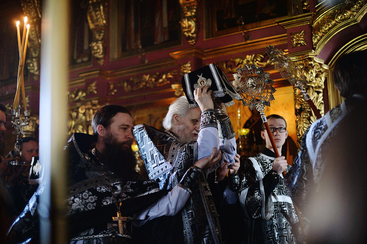 Патриаршее служение в Великий Вторник в Новоспасском ставропигиальном монастыре