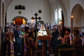 В канун Великого Четвертка Святейший Патриарх Кирилл принял участие в вечернем богослужении в Марфо-Мариинской обители милосердия