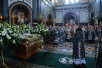 Slujirea Patriarhului în Vinerea Mare în catedrala „Hristos Mântuitorul”. Vecernia cu scoaterea Epitafului