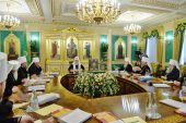 Întâistătătorul Bisericii Ortodoxe Ruse prezidează la ședința Sfântului Sinod