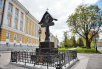 Sfințirea crucii-monument pe locul uciderii marelui cneaz Serghei Alexandrovici în Kremlin