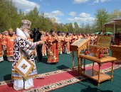В праздник Собора новомучеников, в Бутове пострадавших, Предстоятель Русской Церкви совершил Литургию на Бутовском полигоне