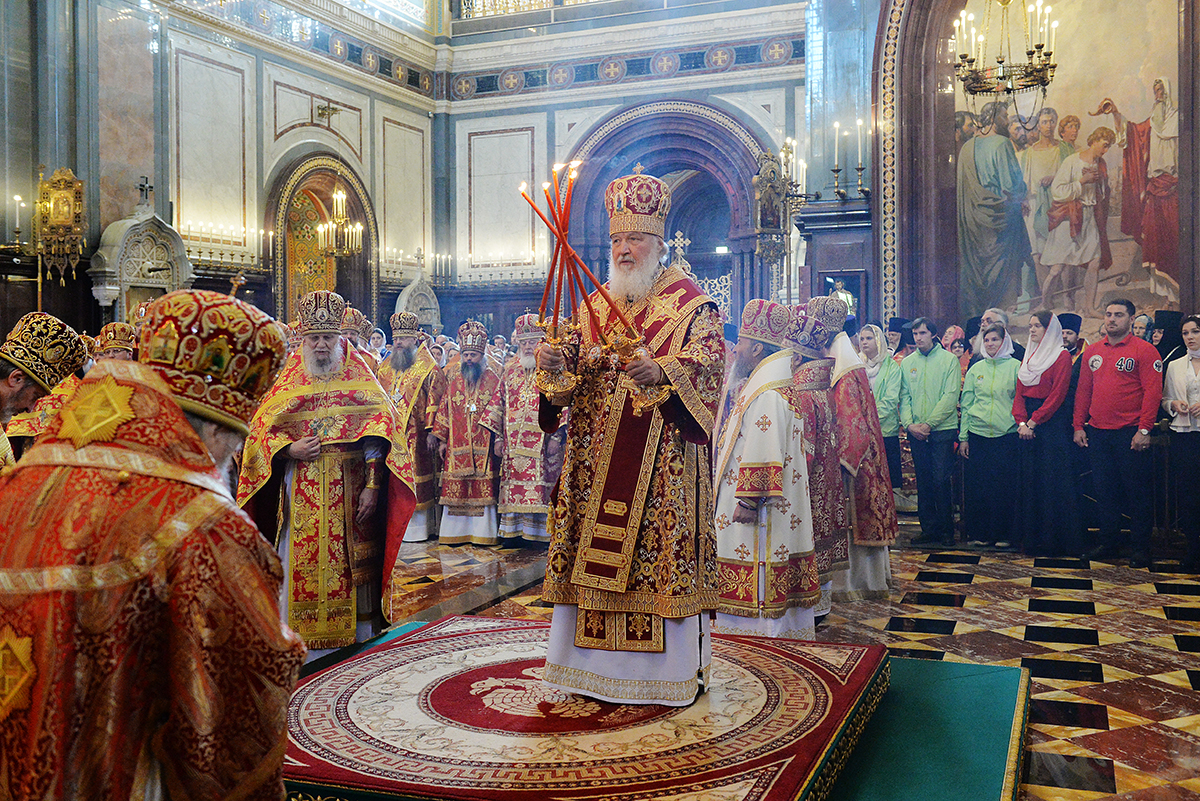 Патріарше служіння в день пам'яті святих рівноапостольних Мефодія і Кирила в Храмі Христа Спасителя в Москві
