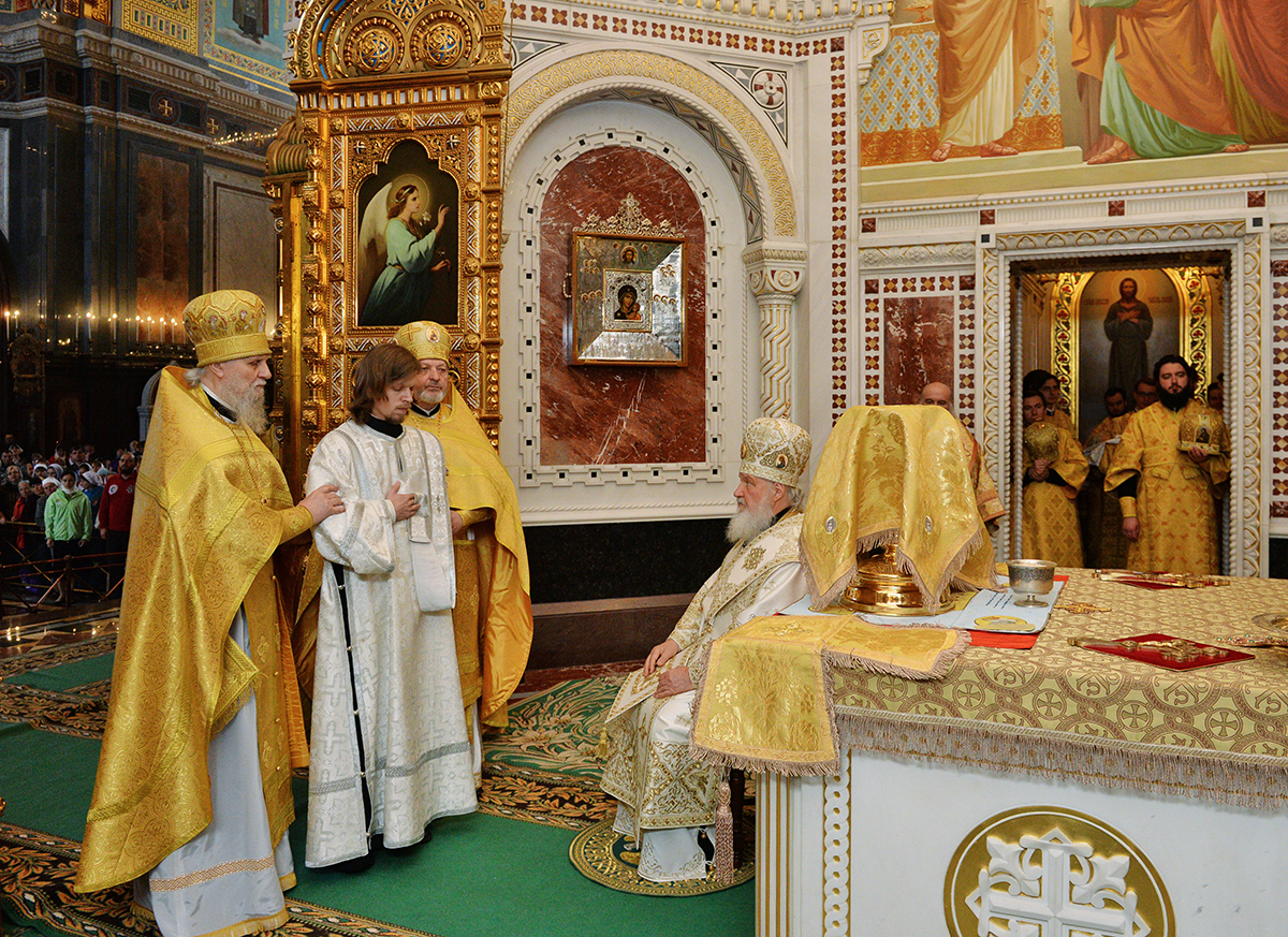 Slujirea Patriarhului în Duminica a 2-a după Cincizecime în catedrala „Hristos Mântuitorul”. Hirotonia arhimandritului Axii (Lobov) în treapta de episcop de Nercinsk și Krasnokamensk