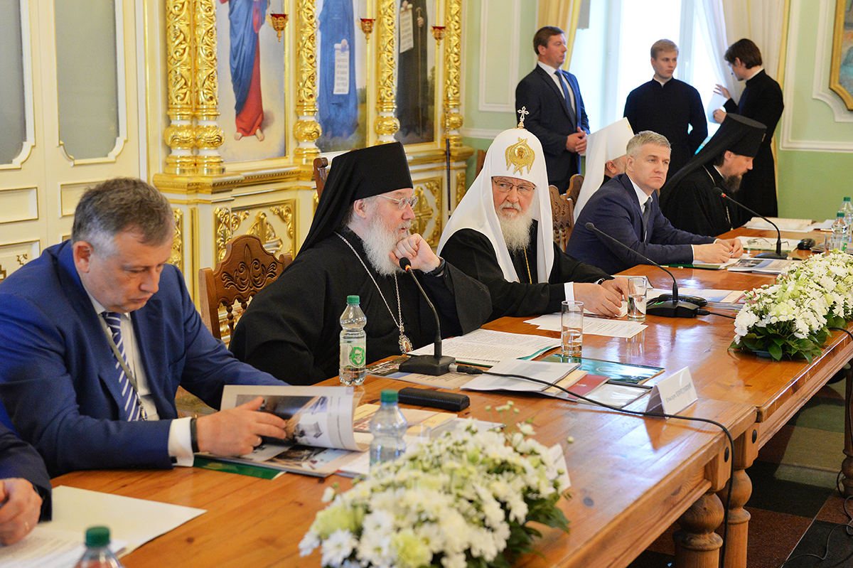 Vizita Patriarhului la Valaam. Ședința Consiliului de tutelă pentru reconstuirea mănăstirii din Valaam