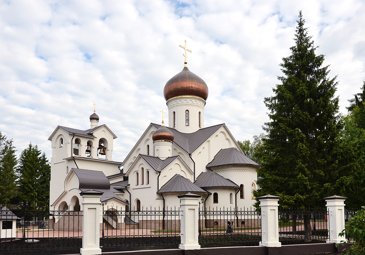 Патриаршее служение в храме Живоначальной Троицы в поселении Троицк г. Москвы
