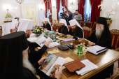 Святейший Патриарх Кирилл возглавил очередное заседание Священного Синода в Санкт-Петербурге