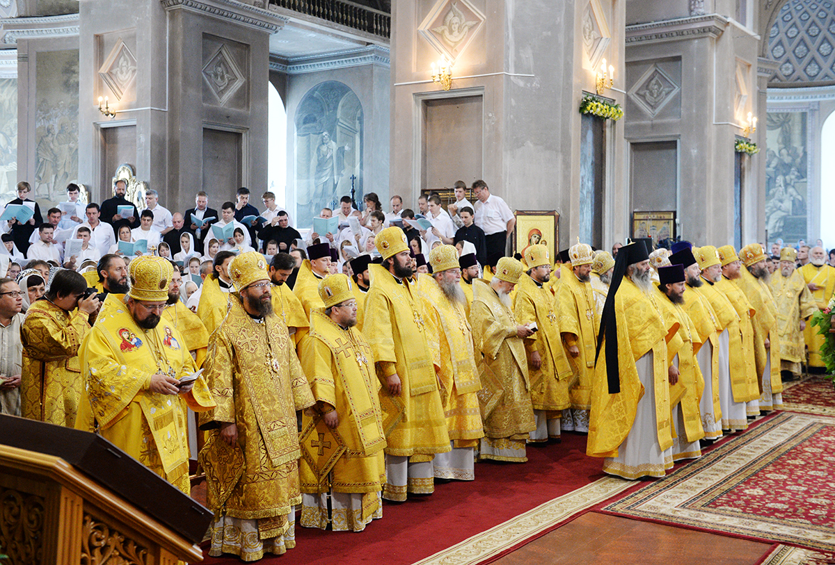 Vizita Patriarhului la Arzamas. Dumnezeiasca Liturghie în catedrala episcopală „Învierea Domnului”
