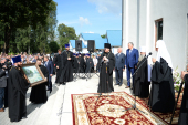 Vizita Sanctității Sale Patriarhul Chiril la Eparhia de Vyborg a început de la vizitarea bisericii „Sfântul Nicolae” în localitatea Roșcino
