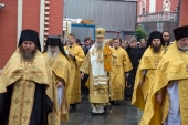 Președintele Departamentului Sinodal pentru mănăstiri și monahism a condus solemnitățile cu prilejul sărbătorii hramului la mănăstirea stavropighială „Sfântul Mitropolit Petru” din Vysokoe