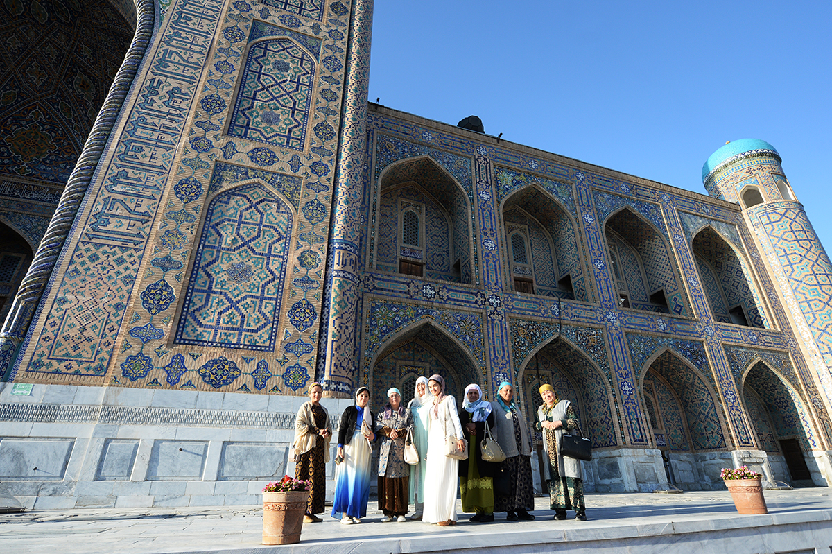 Посещение площади Регистан