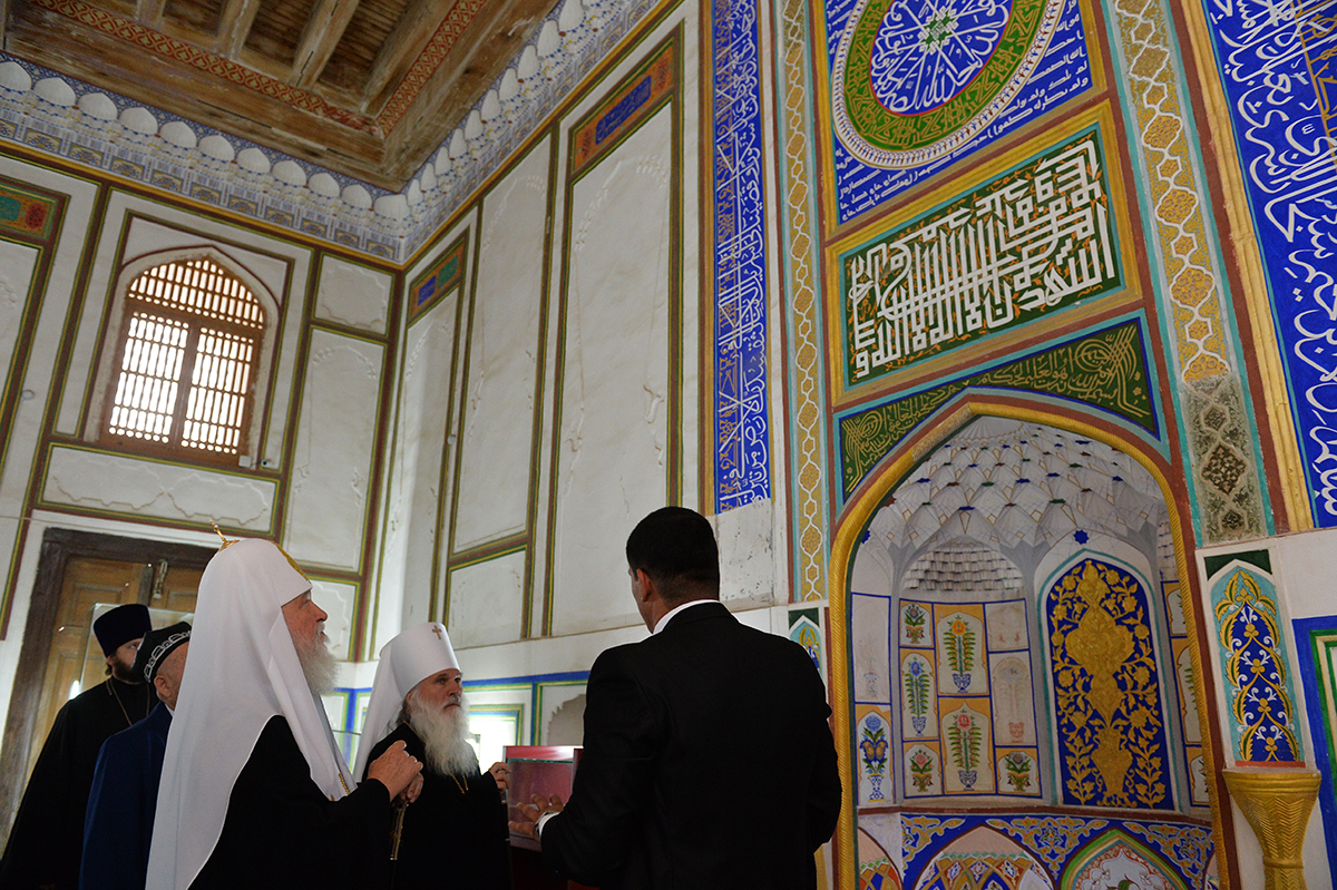 Патриарший визит в Ташкентскую епархию. Осмотр достопримечательностей Бухары