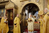 В день памяти Первосвятителей Московских Святейший Патриарх Кирилл совершил Божественную литургию в Успенском соборе Московского Кремля