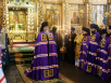 Slujirea Patriarhului de ziua aniversării a 100 de ani de la alegerea în tronul Patriarhal a Sfântului Ierarh Tihon la mănăstirea stavropighială cu hramul în cinstea Icoanei Maicii Domnului numită „Donskaya”. Hirotonia arhimandritului Feofan (Dancenkov) în treapta de episcop de Voljsk și Sernur